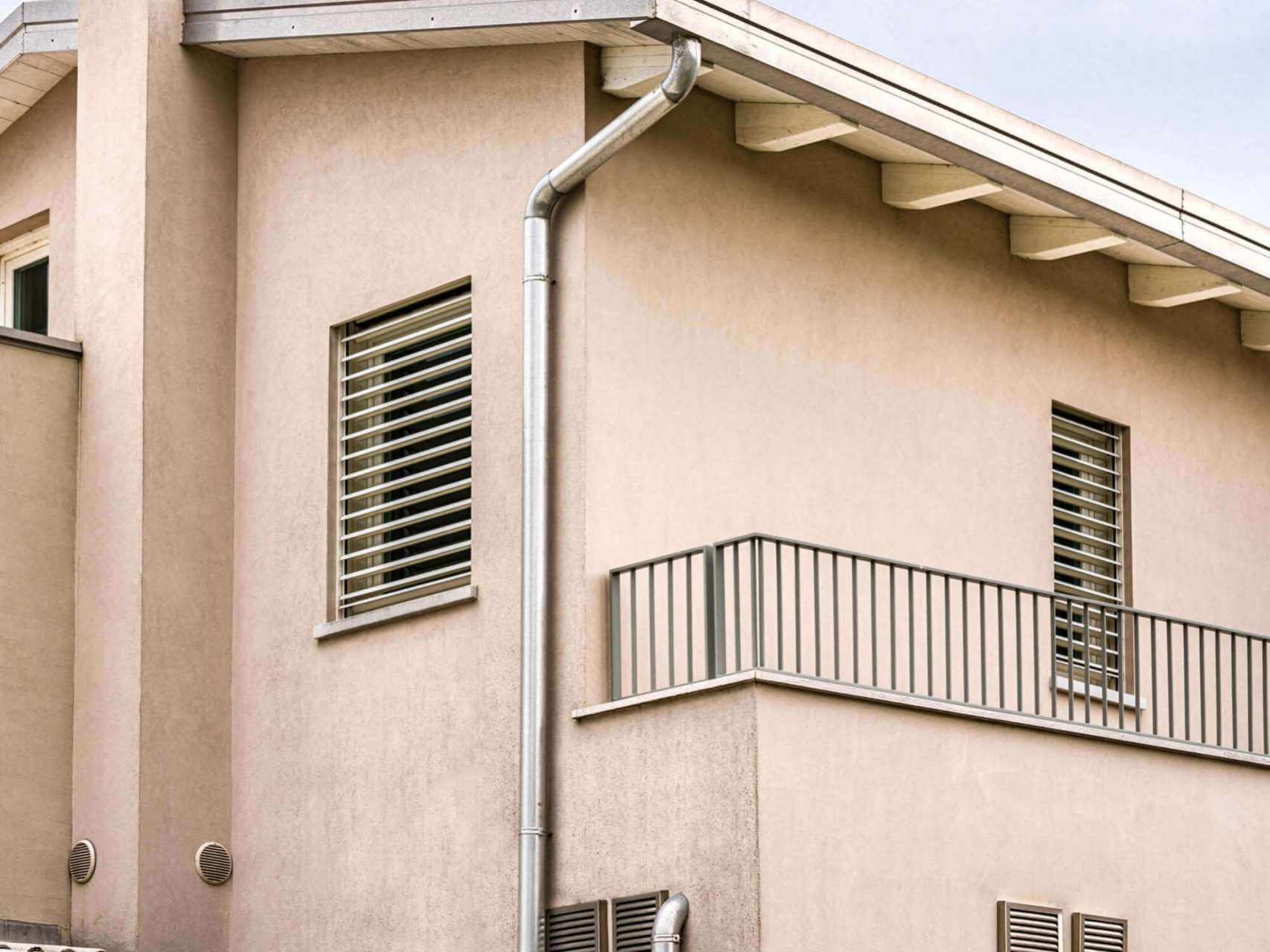 Wooden Houses_Villa Unifamiliare a due piani_Struttura in legno in punto panoramico