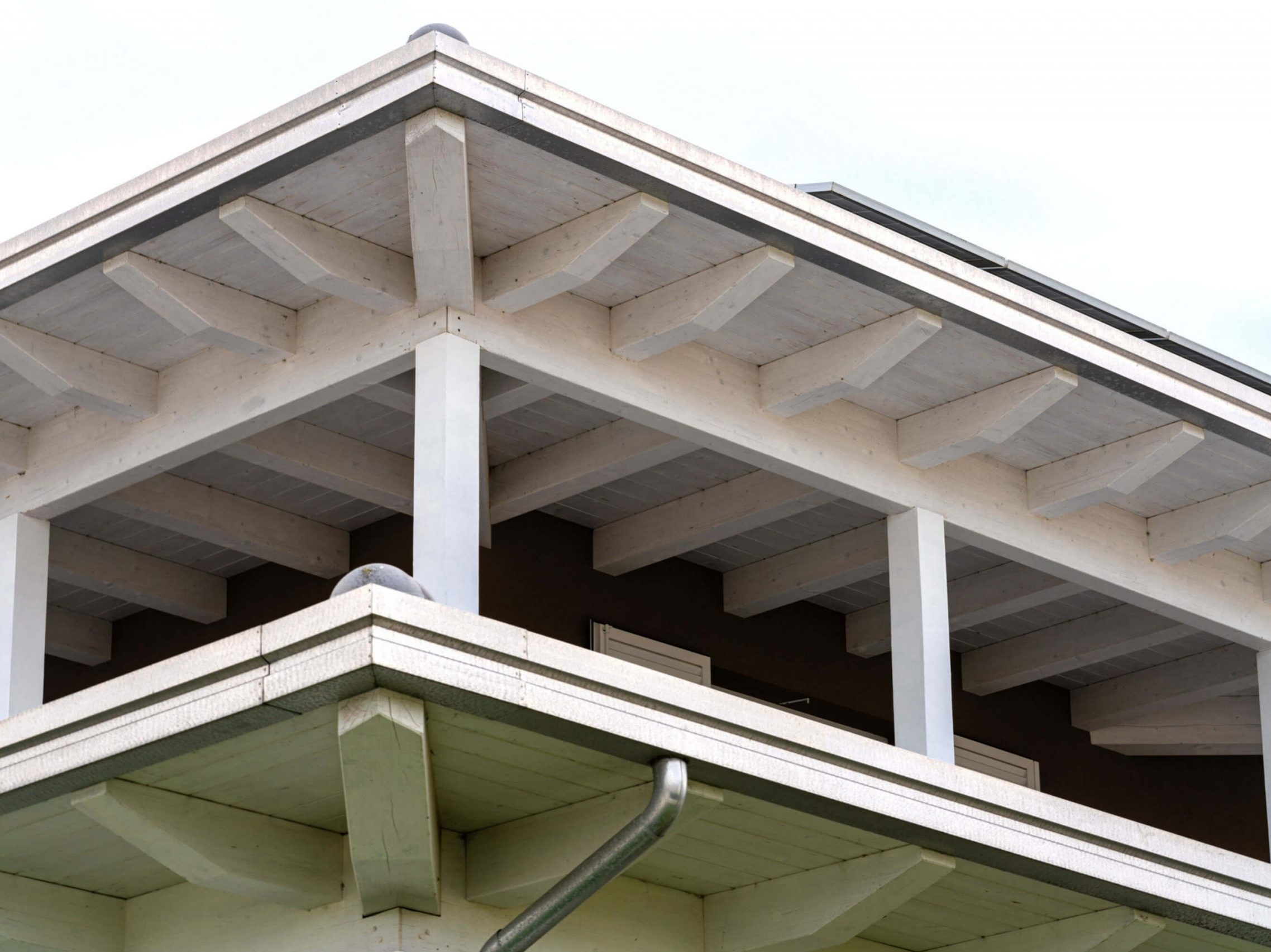 Wooden Houses_Villa Unifamiliare a due piani_Struttura in legno classica con finiture e colori contemporanei