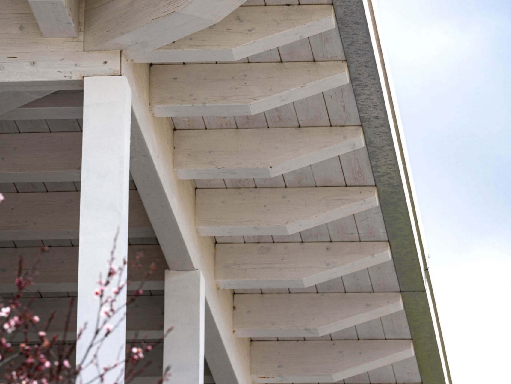 Wooden Houses_Villa Unifamiliare a due piani_Struttura in legno classica con finiture e colori contemporanei