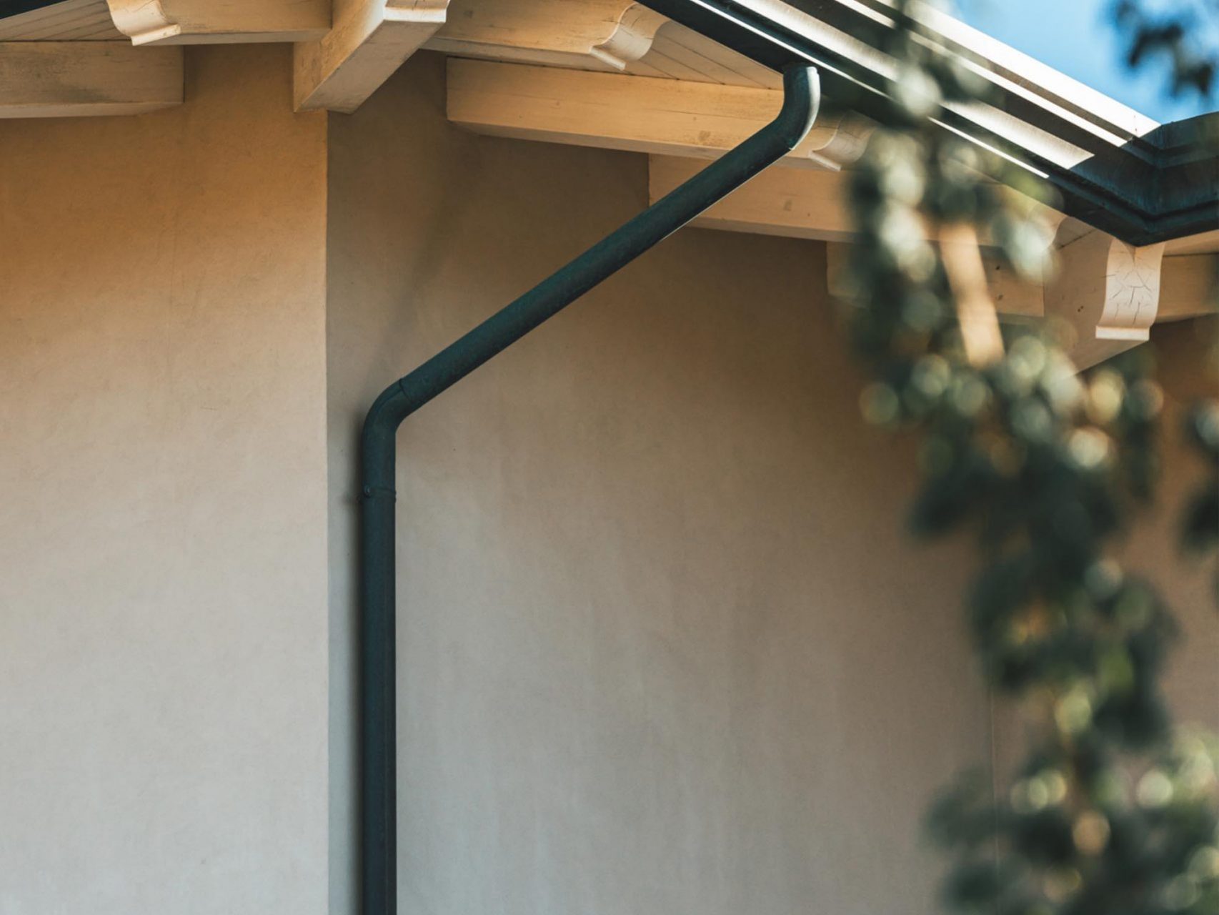 Wooden Houses_Villa Unifamiliare a due piani_Struttura in legno dall’aspetto classico a pochi metri dal mare