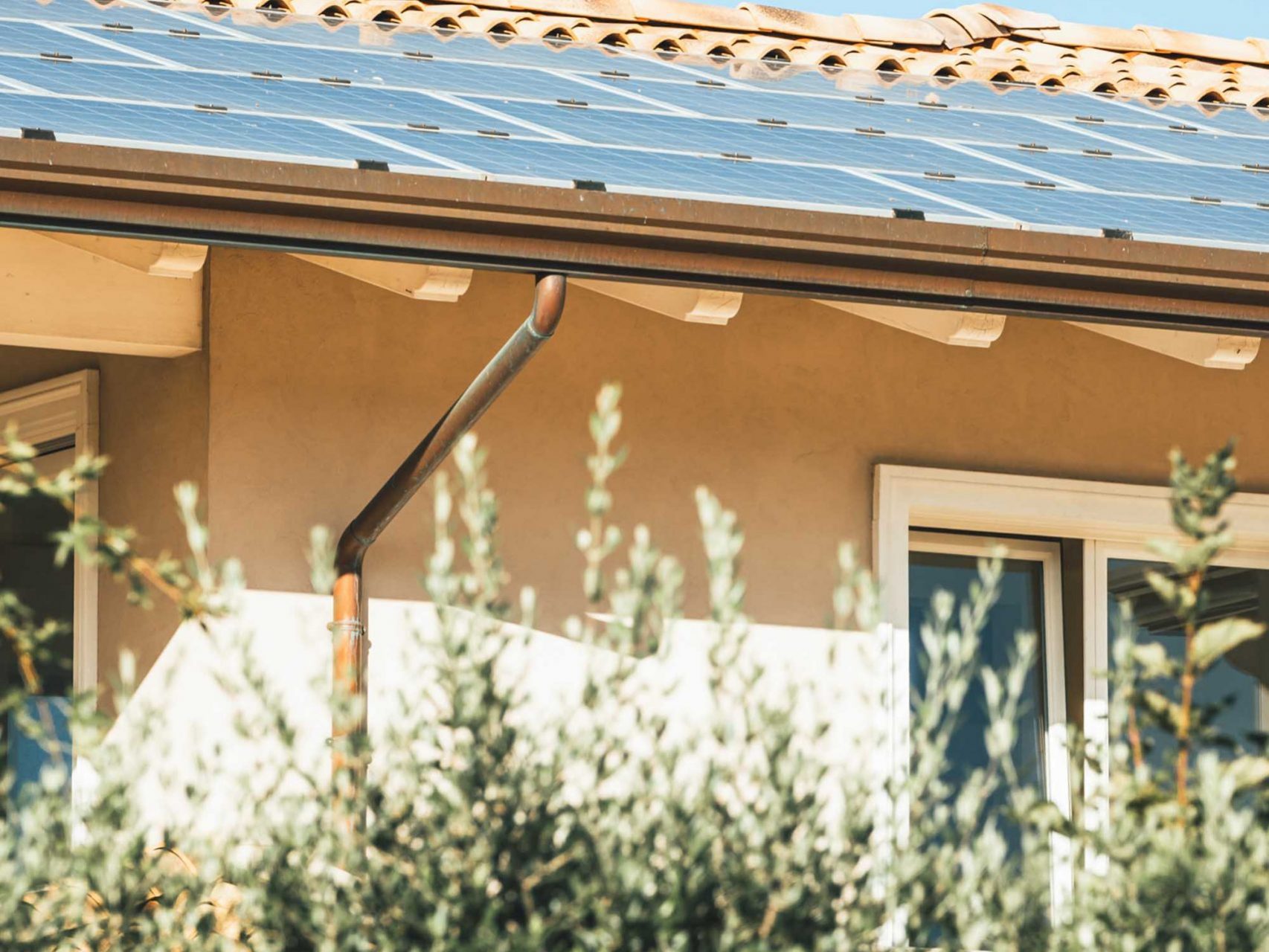 Wooden Houses_Villa Unifamiliare a due piani_Struttura in legno dall’aspetto classico a pochi metri dal mare
