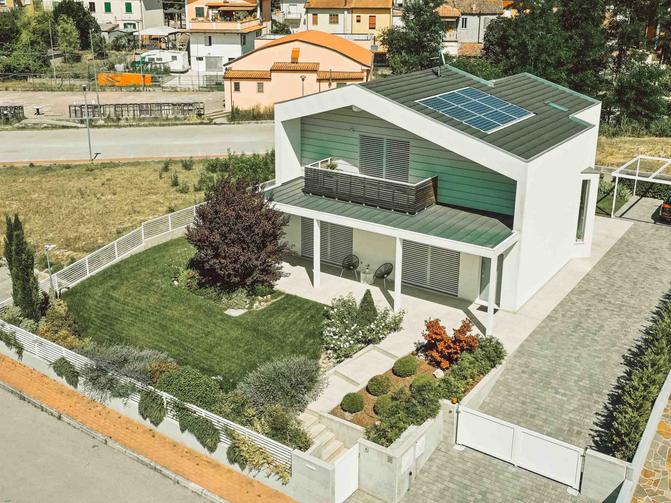 Wooden Houses_Villa Unifamiliare a due piani_Struttura in legno dall'aspetto fortemente contemporaneo