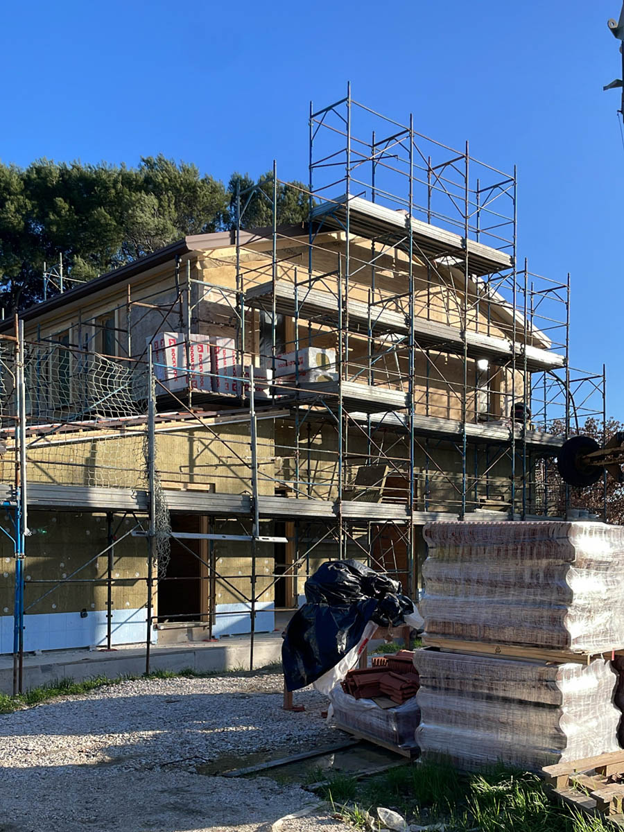 Wooden Houses-Cantiere legno-Pesaro 2026-cantiere isolante esterno